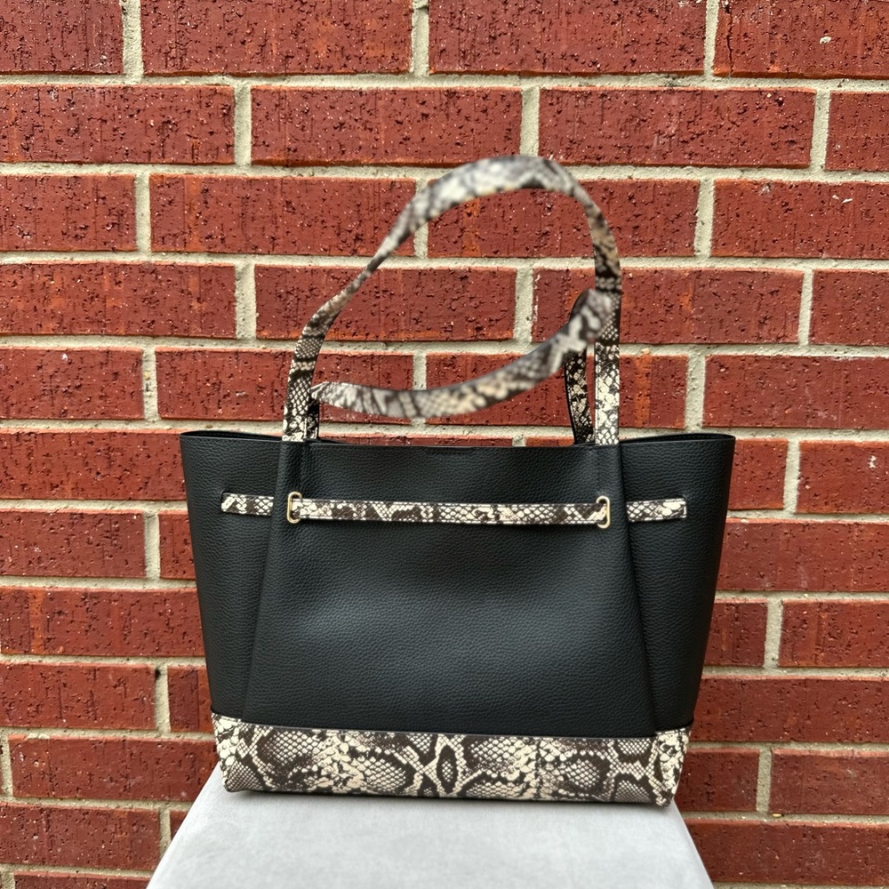 SALE 💕Michael Kors Black and Snake Pattern Tote and wallet - Picture 9 of 12